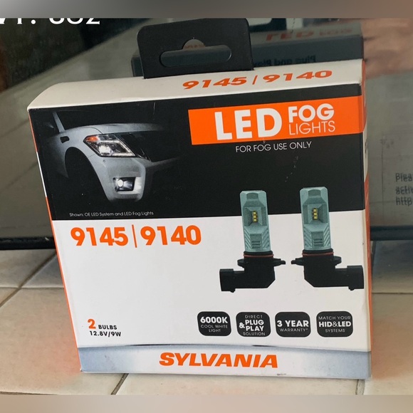 Sylvania LED Fog Lights Bulb Set Size 9145/9140 New 6K White Plug N Play - Picture 1 of 4